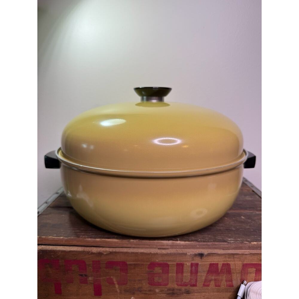 Vtg 1960s Regal Ware Aluminum 5.5 Qt Pot Dutch Oven Roaster 12.75" Gold USA Made